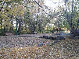 Mésanges Park – Bild 1