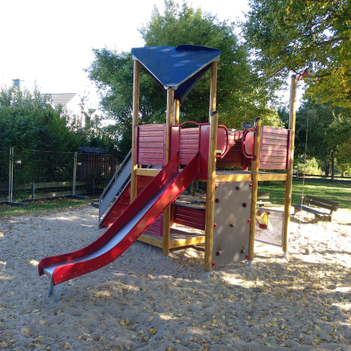 Spielplatz – Bild 1