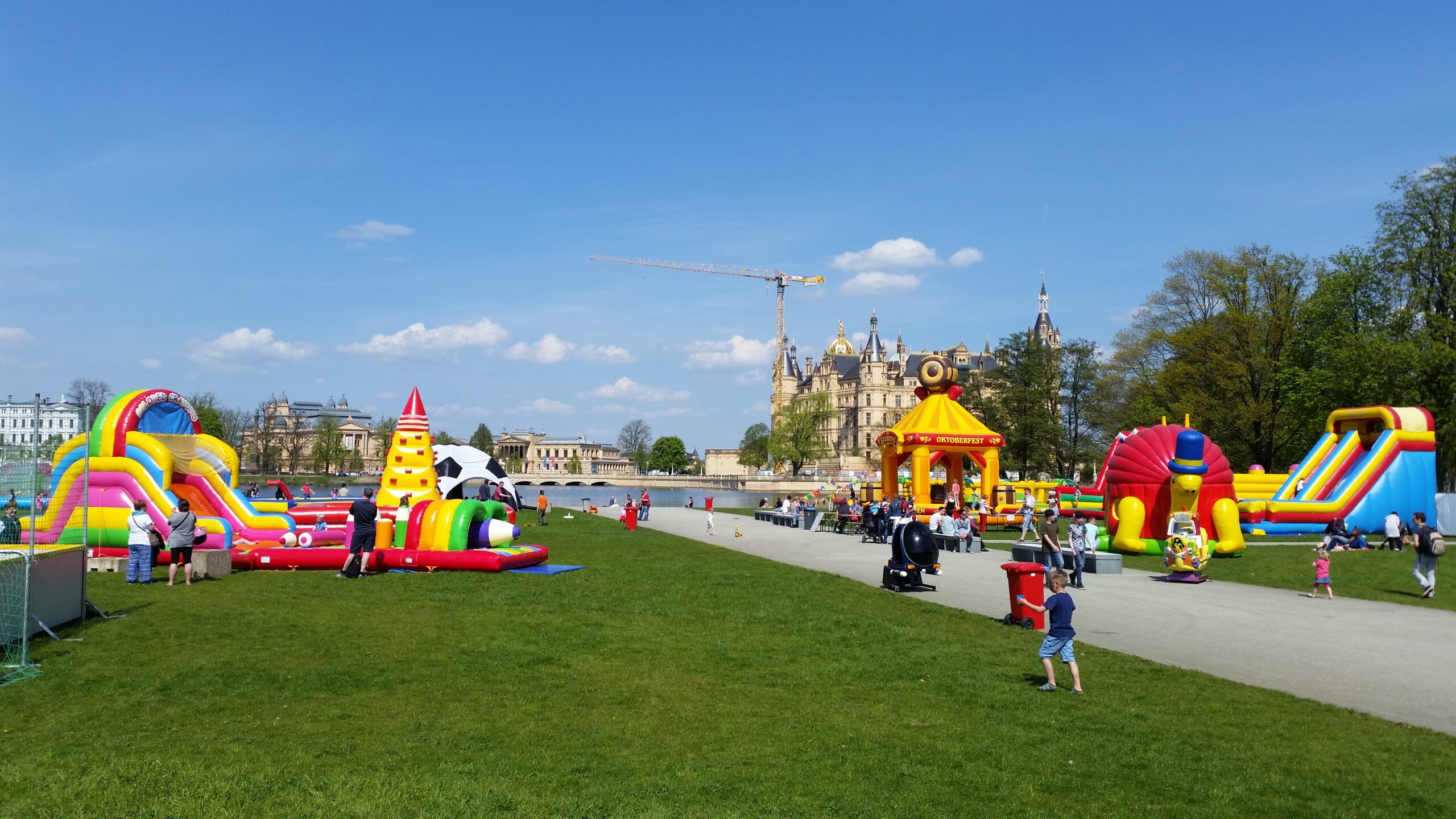 Kids Fun World Schlossgarten – Bild 1