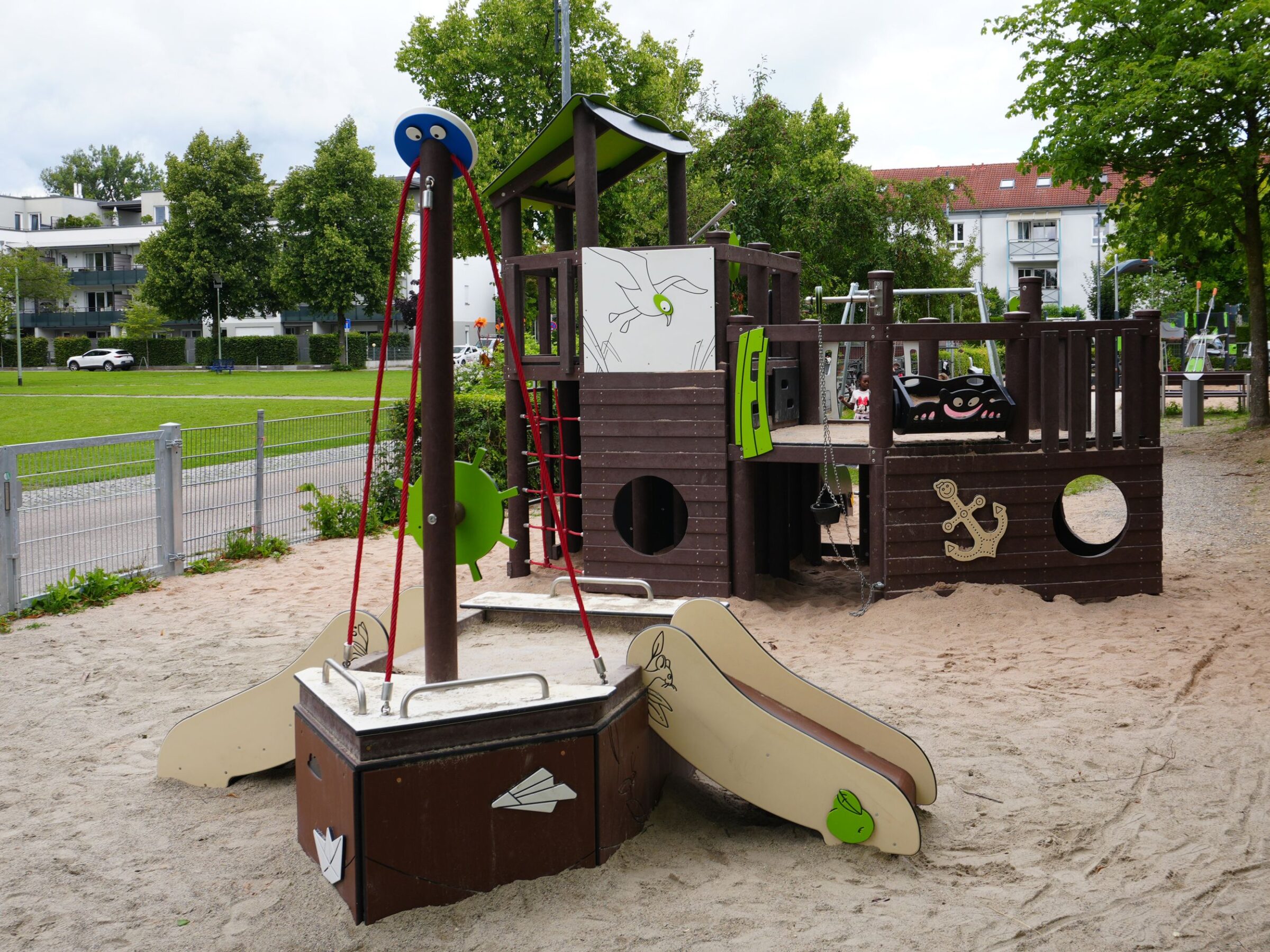Spielplatz Jenaer Straße – Bild 3