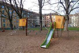 Place de jeux du square Beau-Site – Bild 4