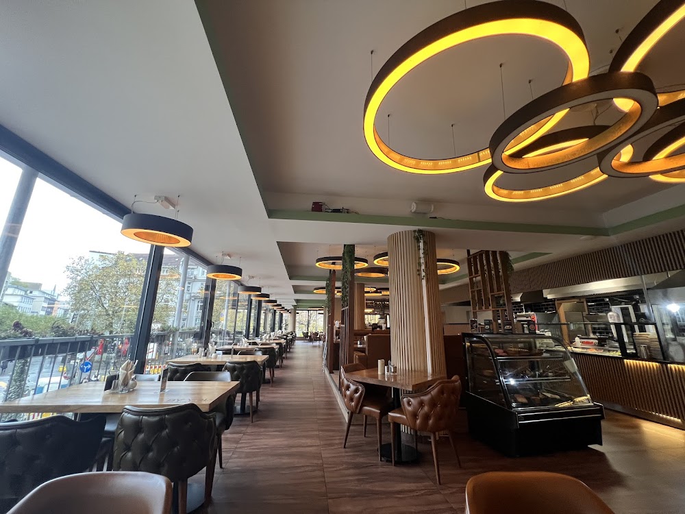 Royal | Café • Bar • Restaurant – Bild 4