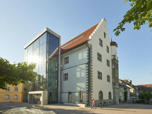 Stadtbibliothek im Österreichischen Schlösschen – Bild 1