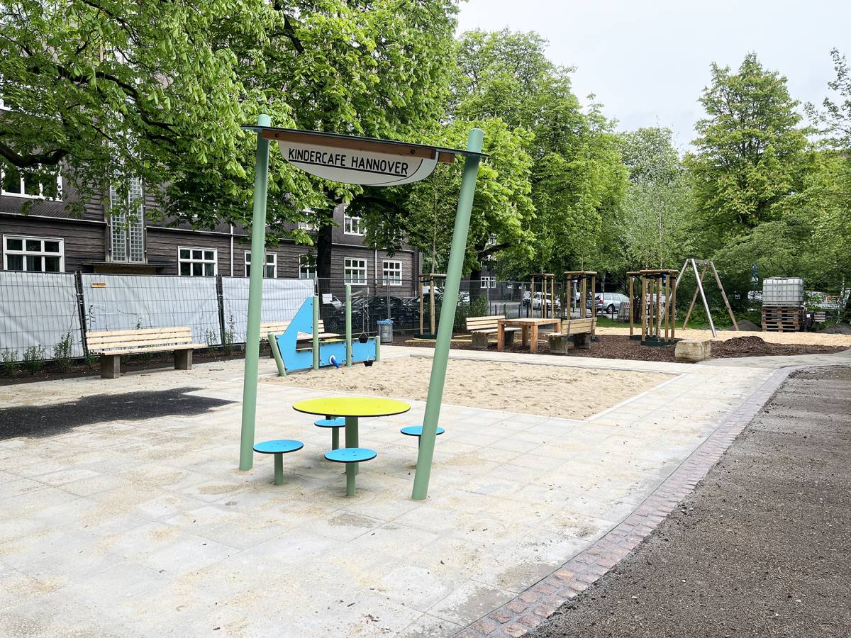 Spielplatz De-Haën-Platz – Bild 1