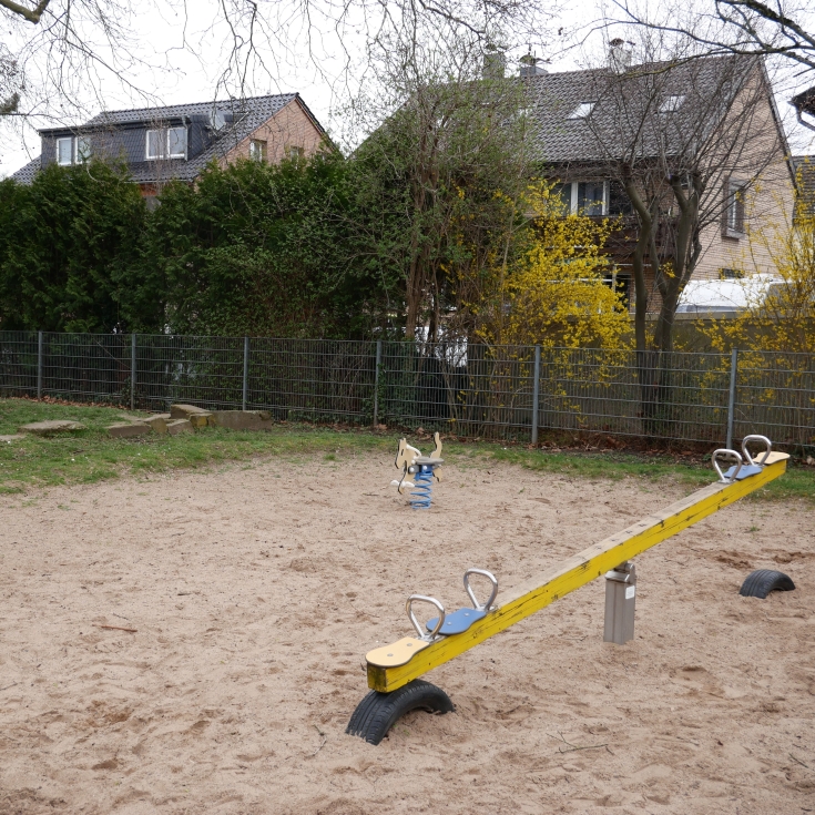 Spielplatz Peter - Klöckner-Str. – Bild 2