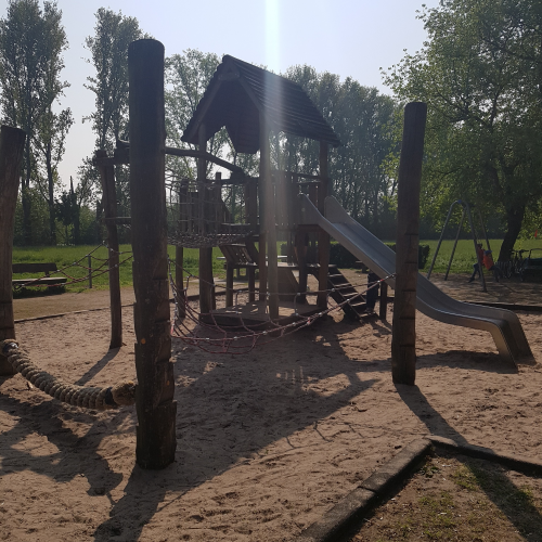 Spielplatz – Bild 2