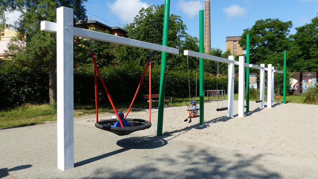 Schaukelplatz – Bild 2