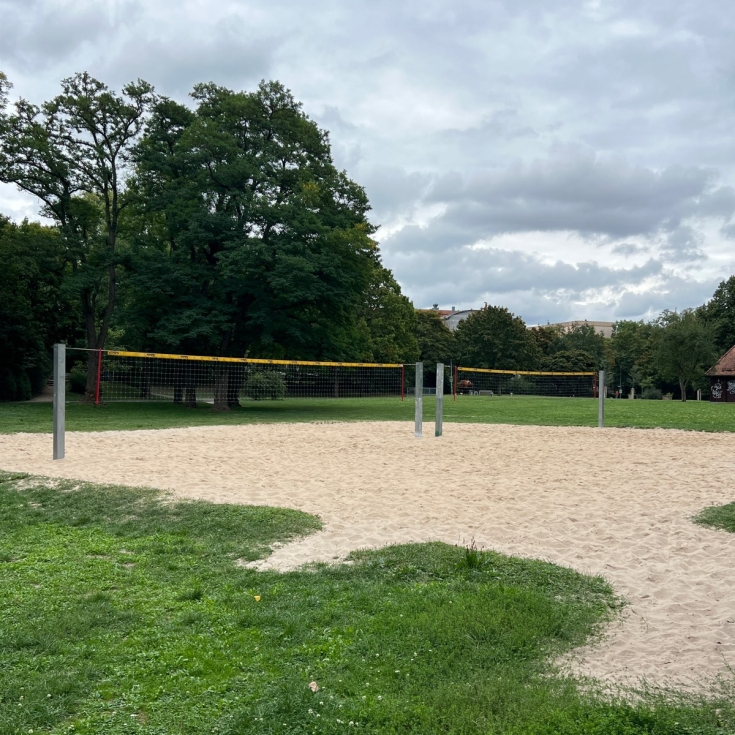 Kinderspielplatz am Friedhof – Bild 3
