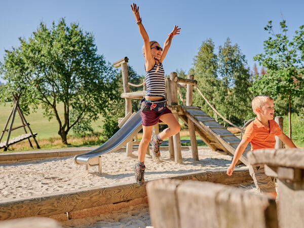 Unter den Eichen – Bild 2