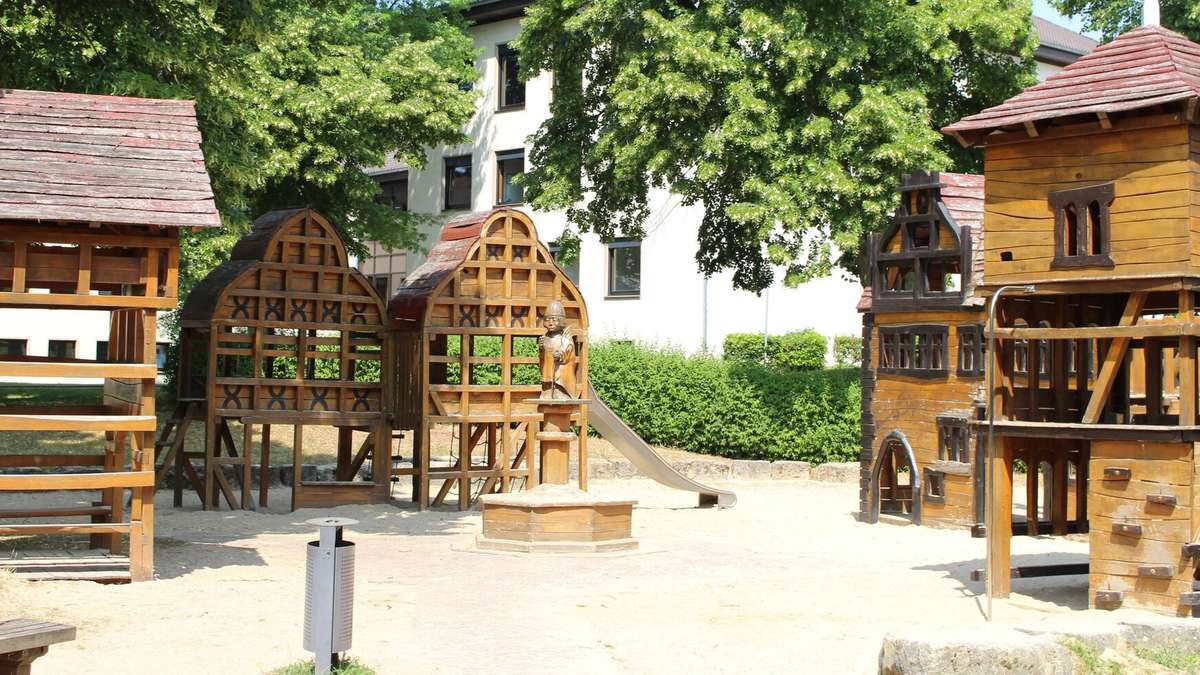 Spielplatz Uffhäuser Straße – Bild 1