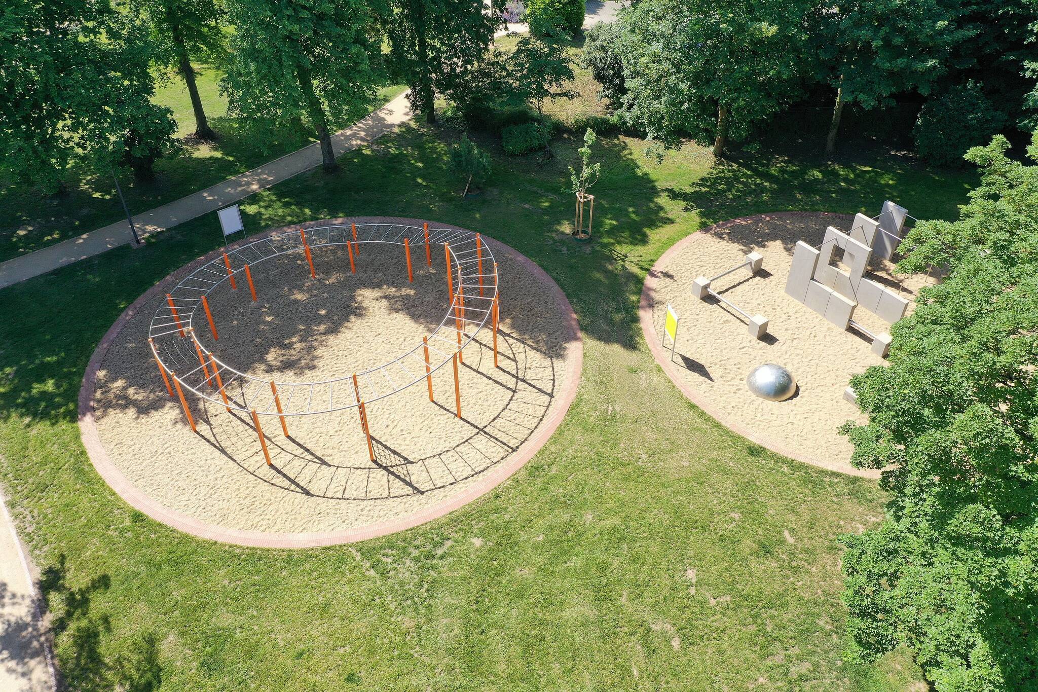 Kinderspielplatz – Bild 6