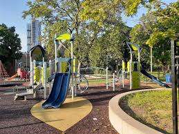 Allan Gardens Playground – Bild 1