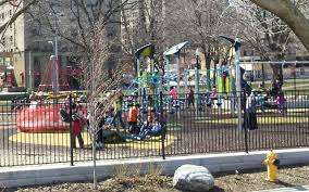 Allan Gardens Playground – Bild 2