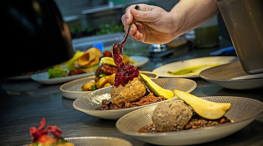 Zum grünen Kakadu - Staatstheater Mainz – Bild 4