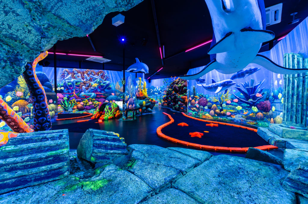 Schwarzlicht Minigolf in Lübeck – Bild 5