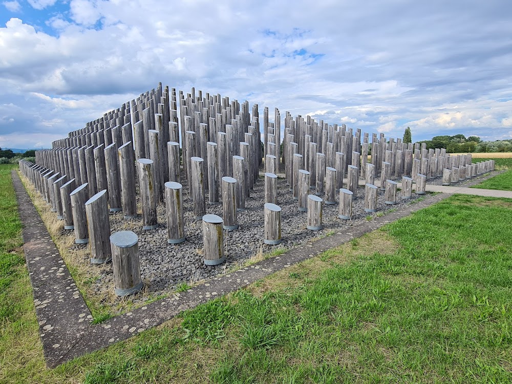 Stangenpyramide – Bild 1