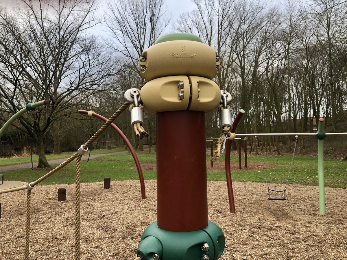 Spielplatz Am Heuzwinger – Bild 1