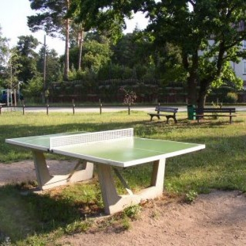 Tischtennisplatte am See – Bild 2