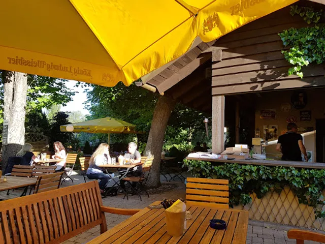 Emmeringer Hölzl, Park – Bild 6