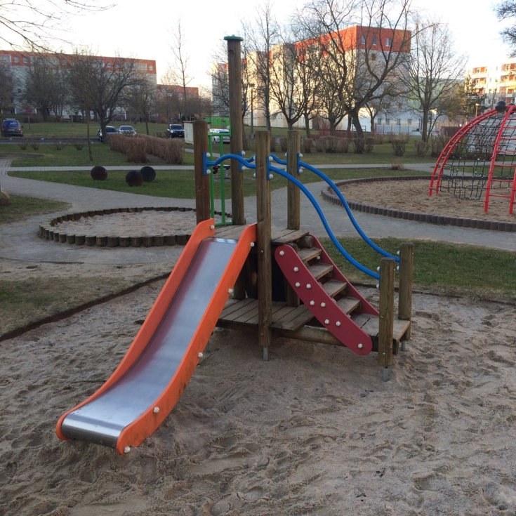 Spielplatz Makarenkostrasse – Bild 1