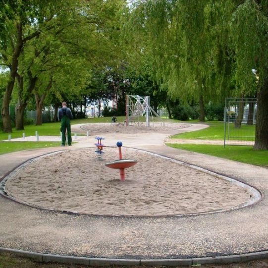 Spielplatz Makarenkostrasse – Bild 4