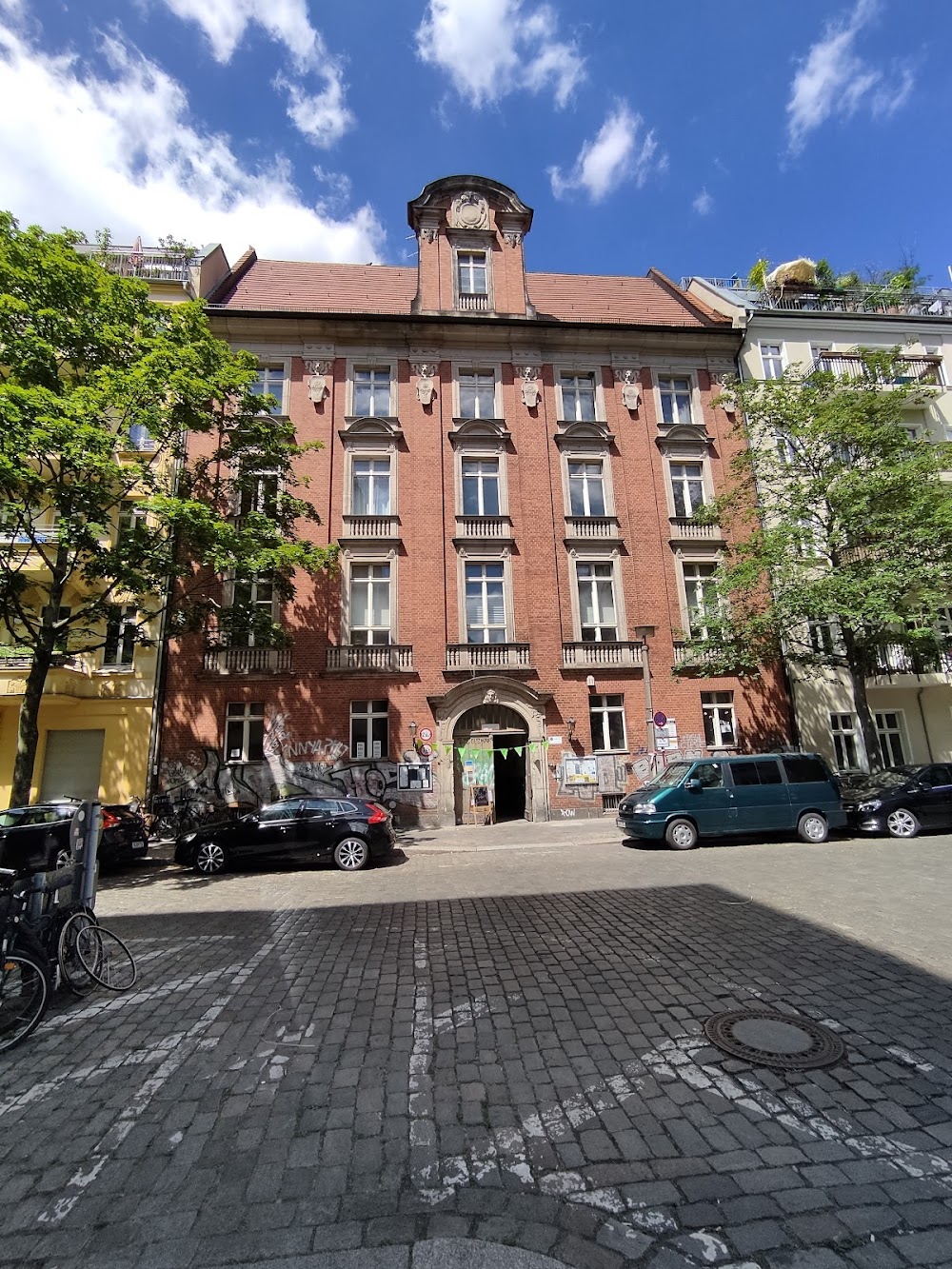 Kurt-Tucholsky-Bibliothek – Bild 1