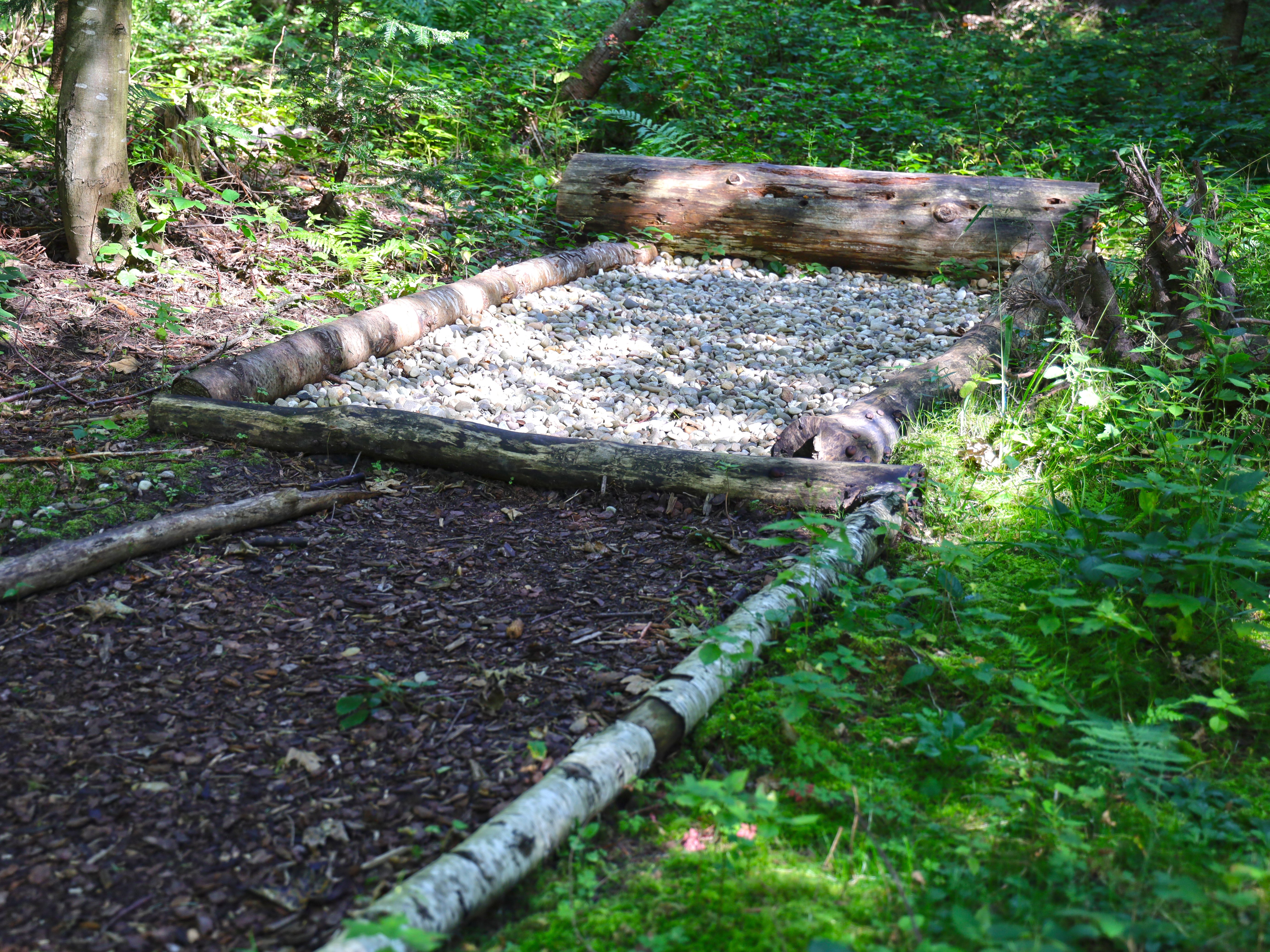 Barfußpfad Tiefenbronn – Bild 1