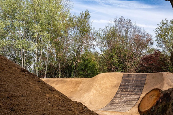 Dirtpark Pulheim | by Schanzenwerk – Bild 2