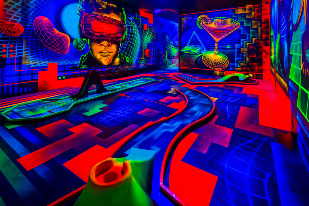 4D Schwarzlicht Minigolf Kiel – Bild 1