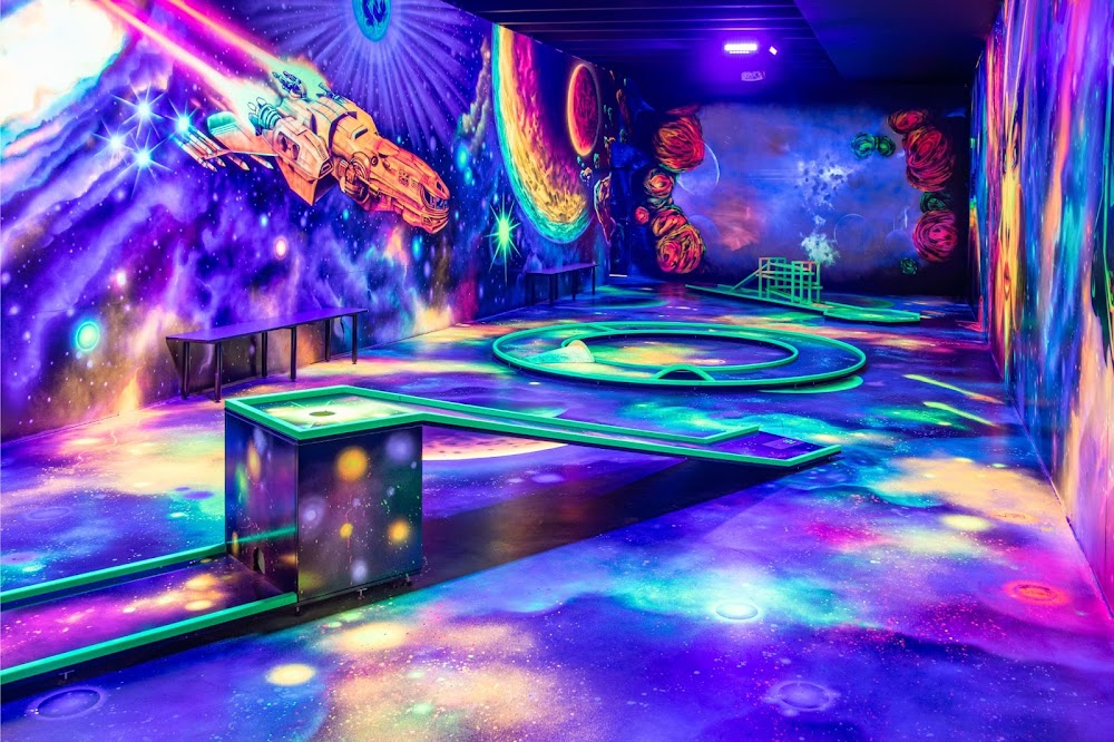 4D Schwarzlicht Minigolf Kiel – Bild 3