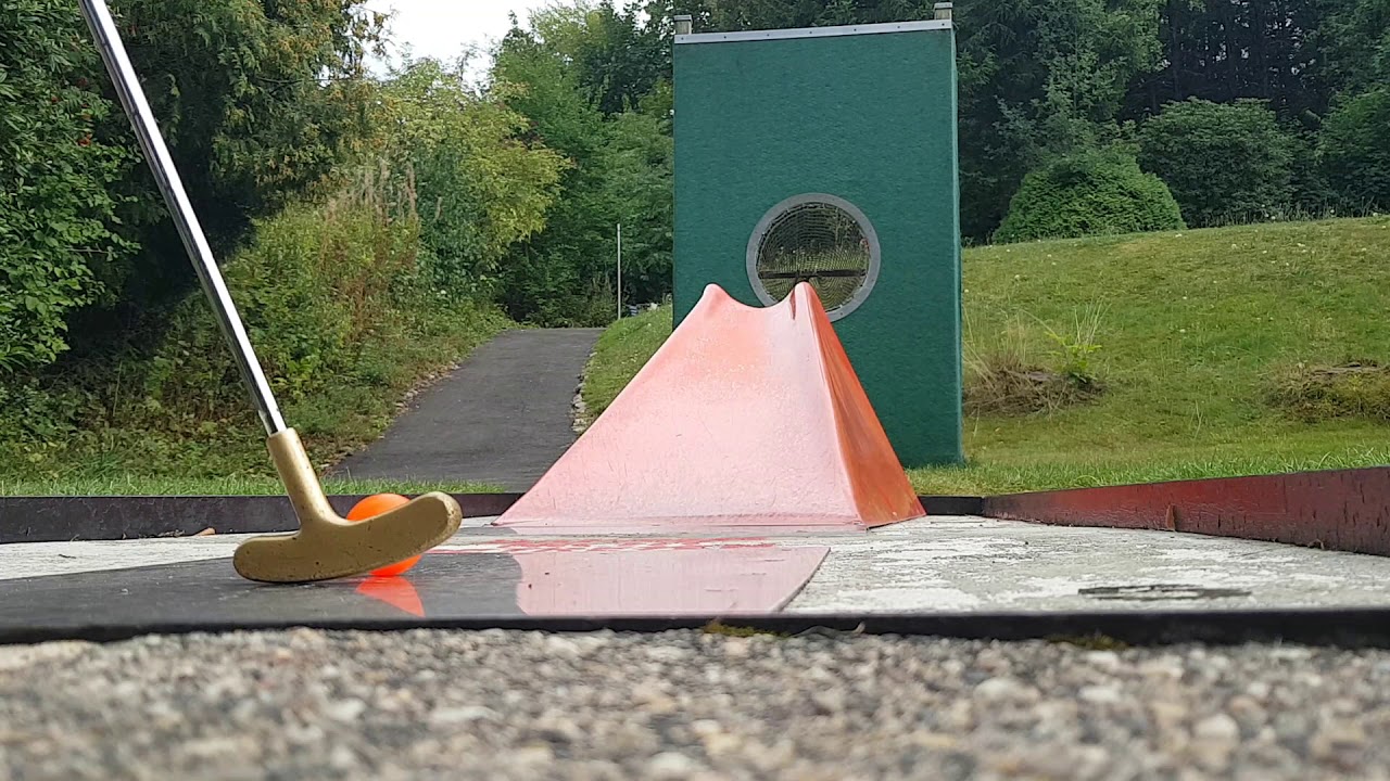 Minigolf am Jugendzentrum – Bild 2