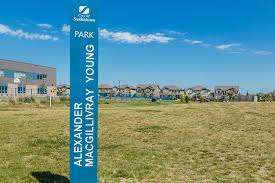 Alexander MacGillivray Splash pad and Park, Stonebridge – Bild 3
