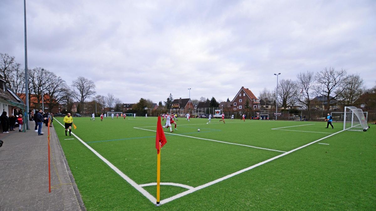 Spiel- & Fußballplatz – Bild 2