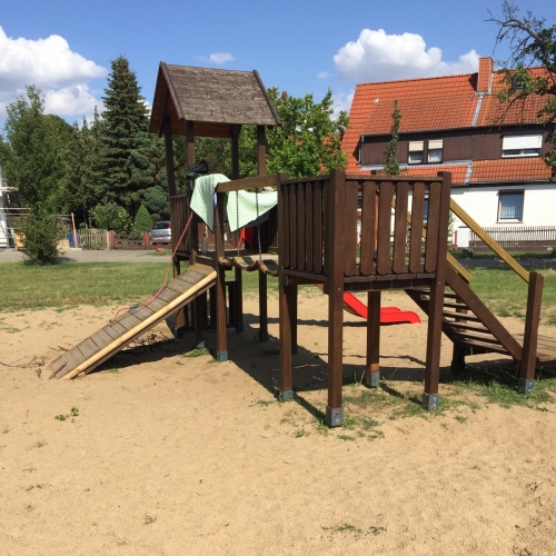 Spiel- & Fußballplatz – Bild 3