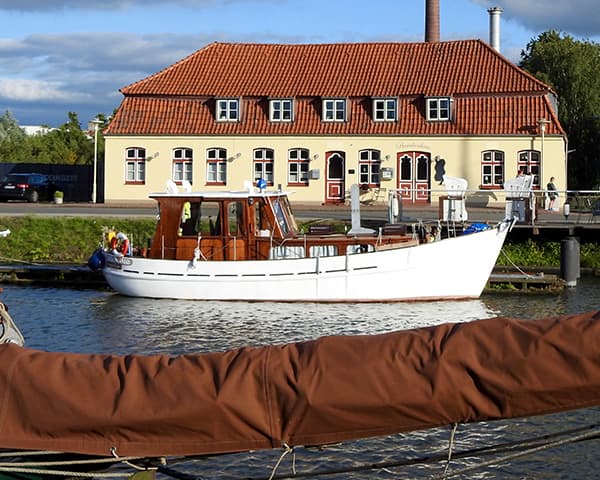 Hotel Das Brückenhaus - Schlafen Am Hafen – Bild 4