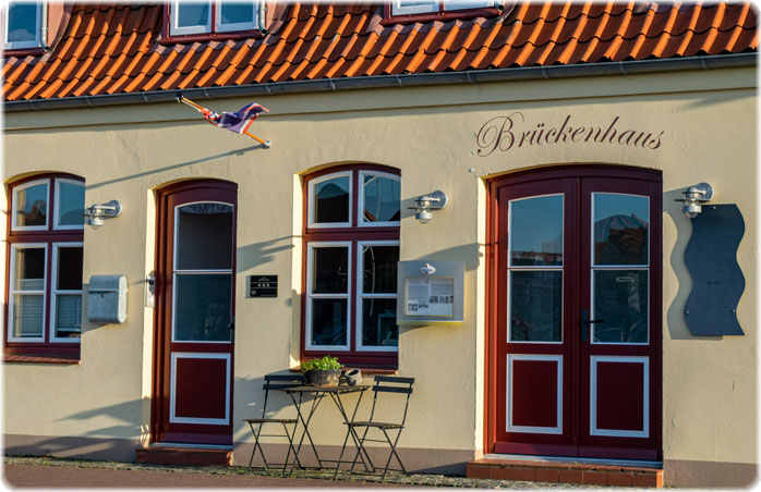 Hotel Das Brückenhaus - Schlafen Am Hafen – Bild 5