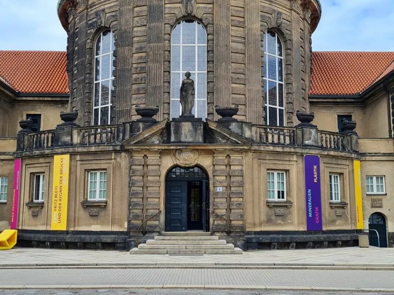 KUNSTSAMMLUNGEN ZWICKAU Max-Pechstein-Museum – Bild 6