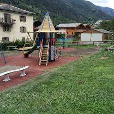 Place de jeux de l'Ancienne Cure – Bild 2