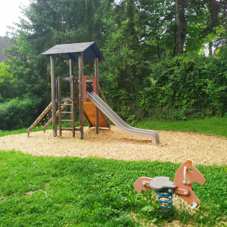 Kinderspielplatz Waldspielplatz – Bild 2