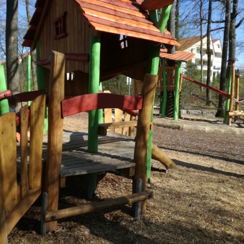Kinderspielplatz Waldspielplatz – Bild 3