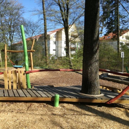 Kinderspielplatz Waldspielplatz – Bild 4