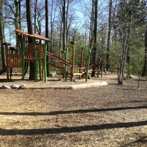 Kinderspielplatz Waldspielplatz – Bild 5