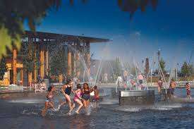 Ice Rink/Splash Pad – Bild 4