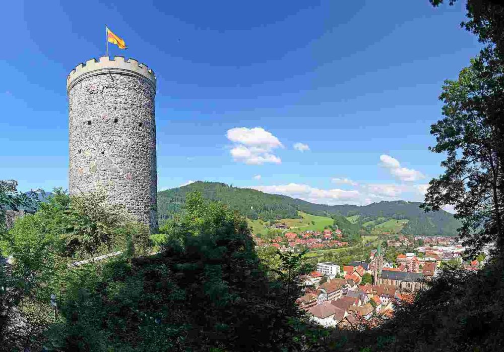Burg Husen – Bild 2