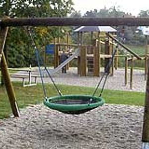 Kinderspielplatz am Naherholungsgebiet – Bild 1