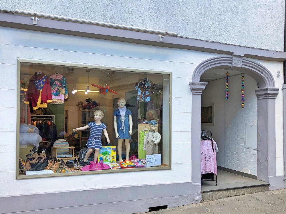 Kinderschutzbund u. Secondhandladen Die Kiste – Bild 6