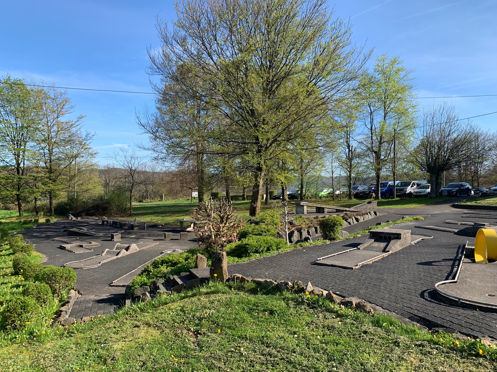 Minigolfanlage im Park – Bild 3