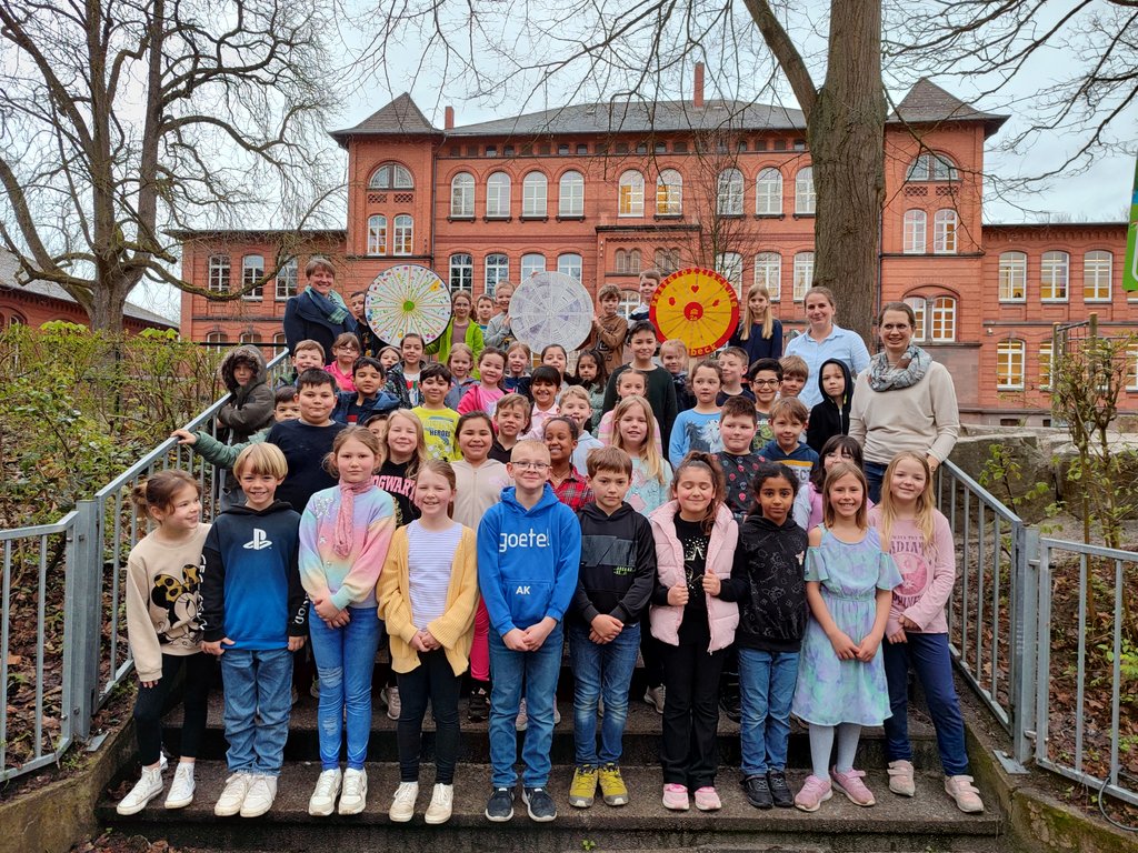 Junge Linde - freie Zeit Hütte – Bild 4