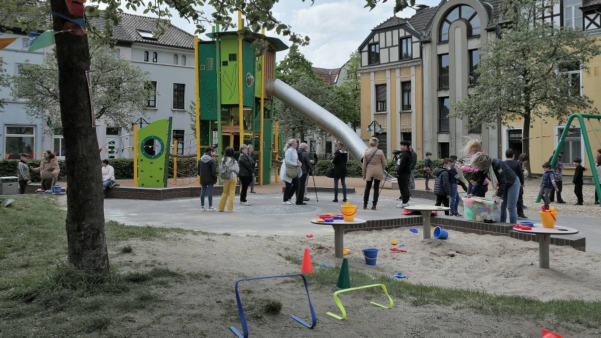 Spielplatz – Bild 5