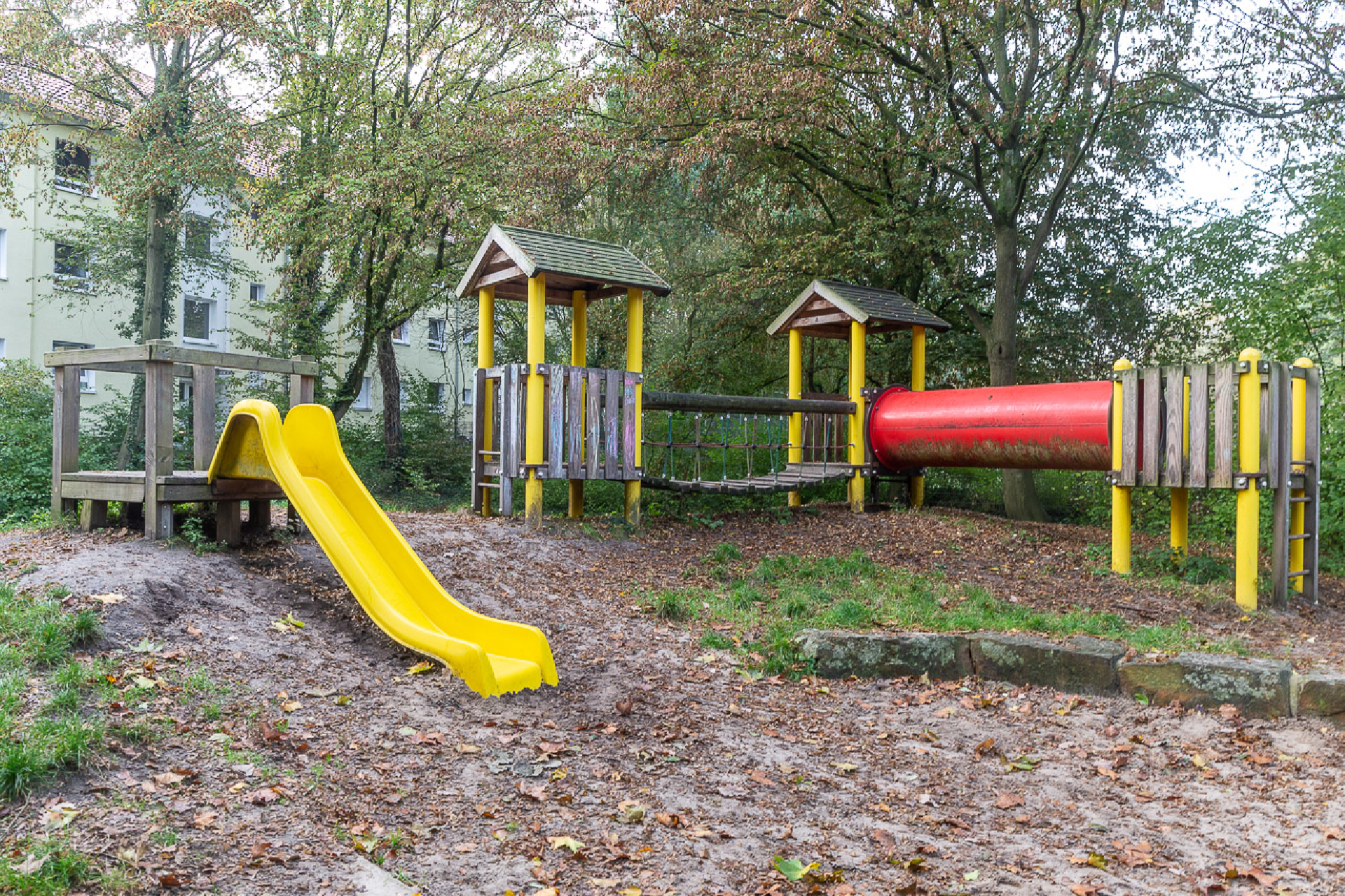 Spielplatz – Bild 1